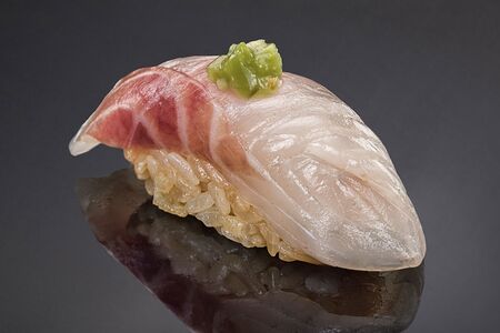 Сибас с маринованным стеблем васаби