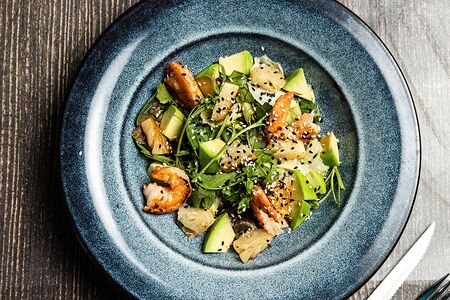 Салат с креветками