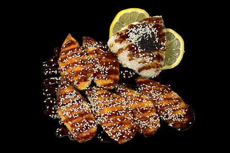 Запеченные мидии с сырной шапочкой