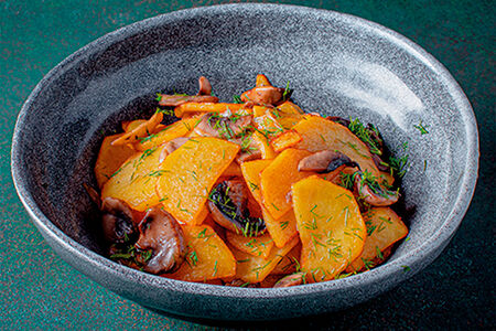 Картофель с жареными грибами