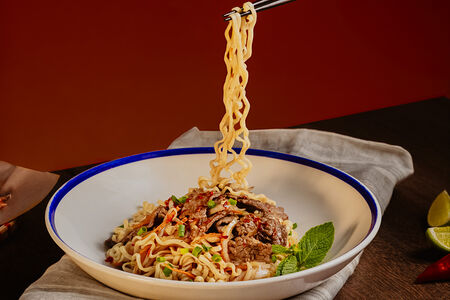 Вок Buldak с курицей 