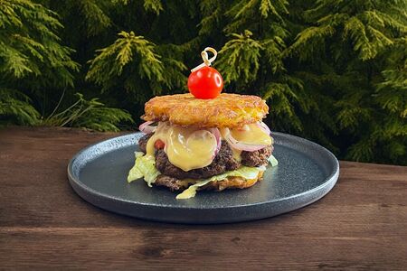 Бургер с олениной Севера