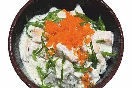 Сливочный лосось на рисе