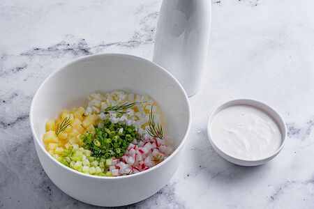 Окрошка на квасе овощная