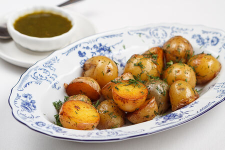 Молодая картошка с ткемали