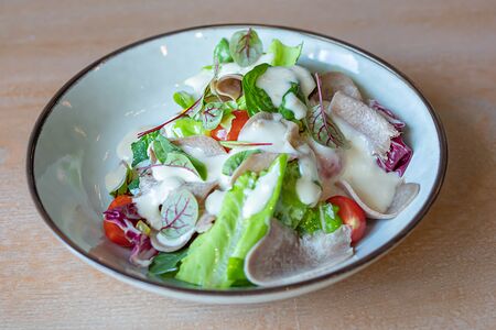 Салат с языком