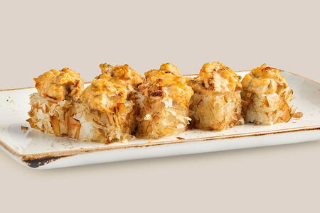 Ролл запеченный с угрем и бонито