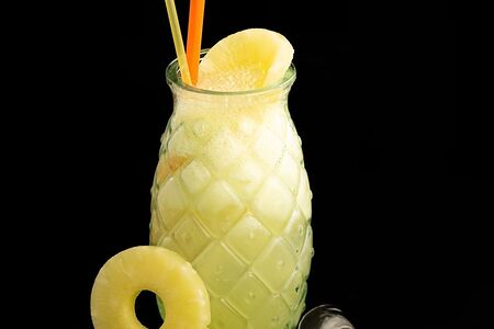 Ананасовый лимонад