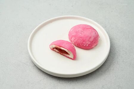 Моти Клубника