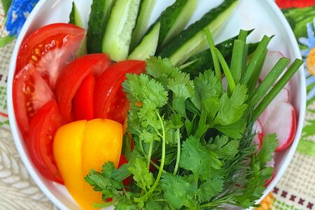 Овощи свежие в ассортименте