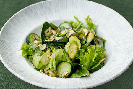 Зеленый салат