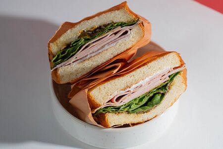 Сэндвич с мортаделлой