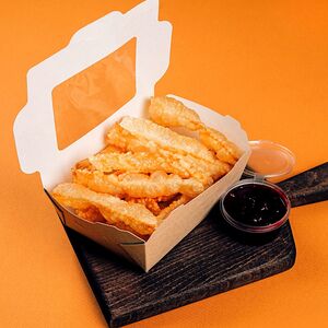 Катламка Хворост с брусничным соусом