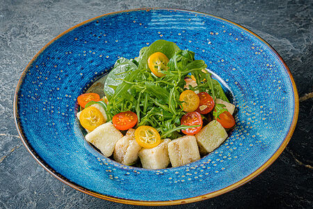 Микс-салат с баклажаном