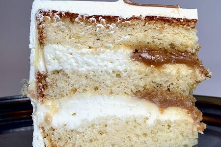 Ванильный с карамелью торт 