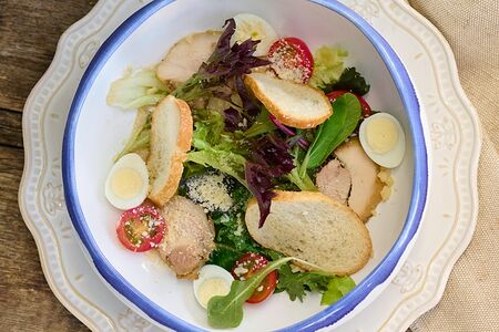 Цезарь с курицей