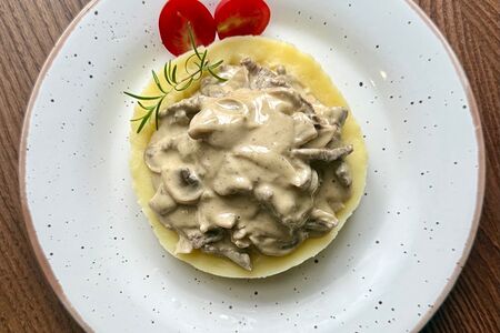 Бефстроганов