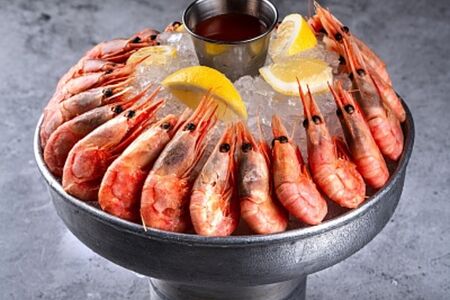 Северные креветки на льду