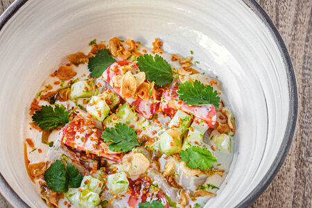 Гребешок, васаби огурцы, кокосовый крем