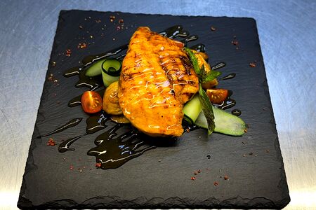 Куриное филе в кисло-сладком соусе 