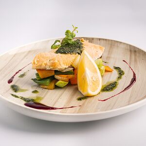 Семга на пару с овощами