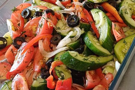 Салат свежий овощной