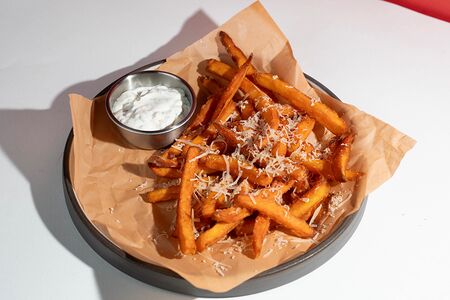 Батат фри с пармезаном