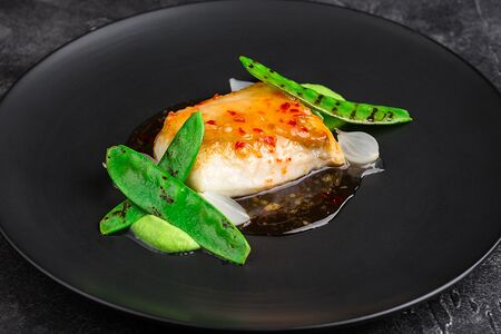 Палтус с овощами и сладким чили