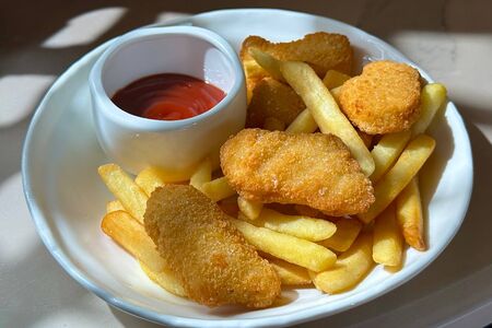 Наггетсы с картофелем фри