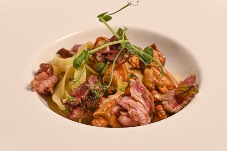 Тальятелле с лисичками и рибаем