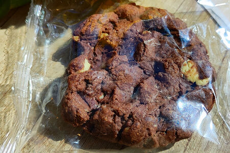 Кукис Белый и молочный шоколад, фундук