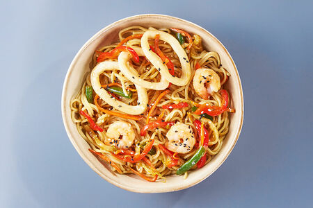 Вок с морепродуктами терияки