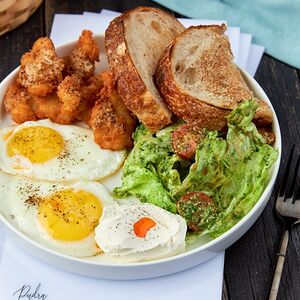 Завтрак с курицей