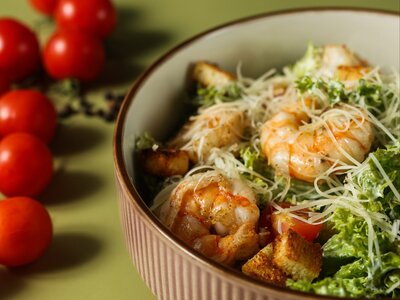 Салат Цезарь с Креветками