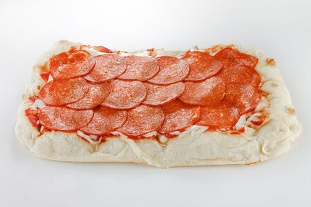 Римская пицца с пепперони 