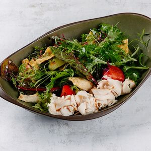 Фаттуш с копченой курицей