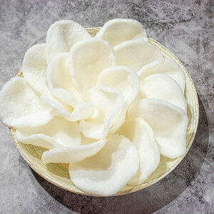 Рисовые чипсы Фонг Том