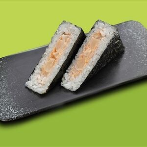 Онигири с гребешком