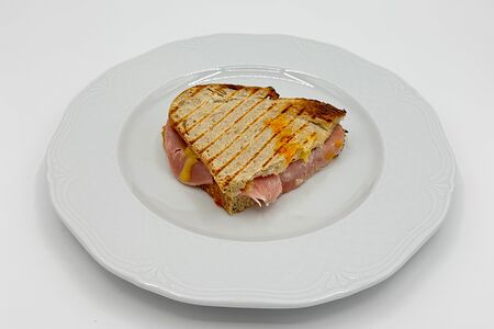 Гриль чиз, ветчина, грибной жульен