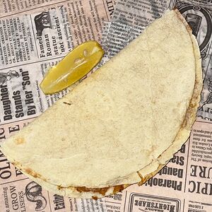 Лагмаджо с куриным фаршем и сыром сулугуни