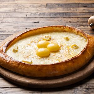 Хачапури по-аджарски на компанию