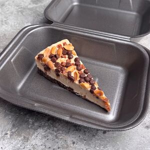 Чизкейк Сникерс