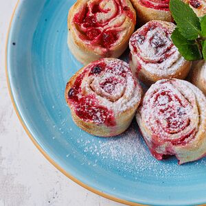 Ягодные рулетики