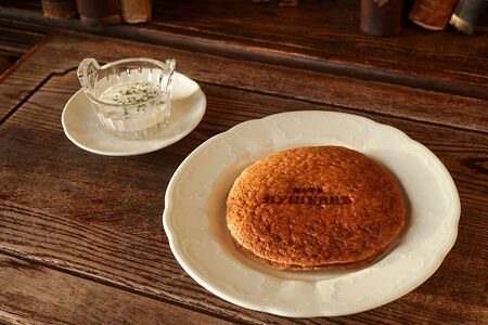 Икра щуки с гречневыми блинами