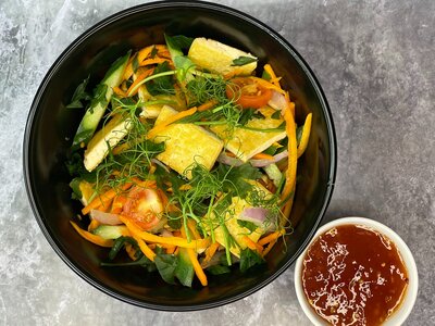 Салат с Тофу