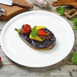 Баклажан, фаршированный мясом