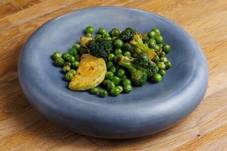 Соте из зеленых овощей