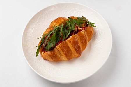 Круасан с курицей