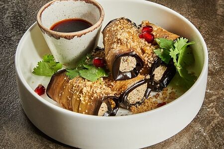 Рулетики из баклажанов