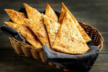 Фокачча с розмарином